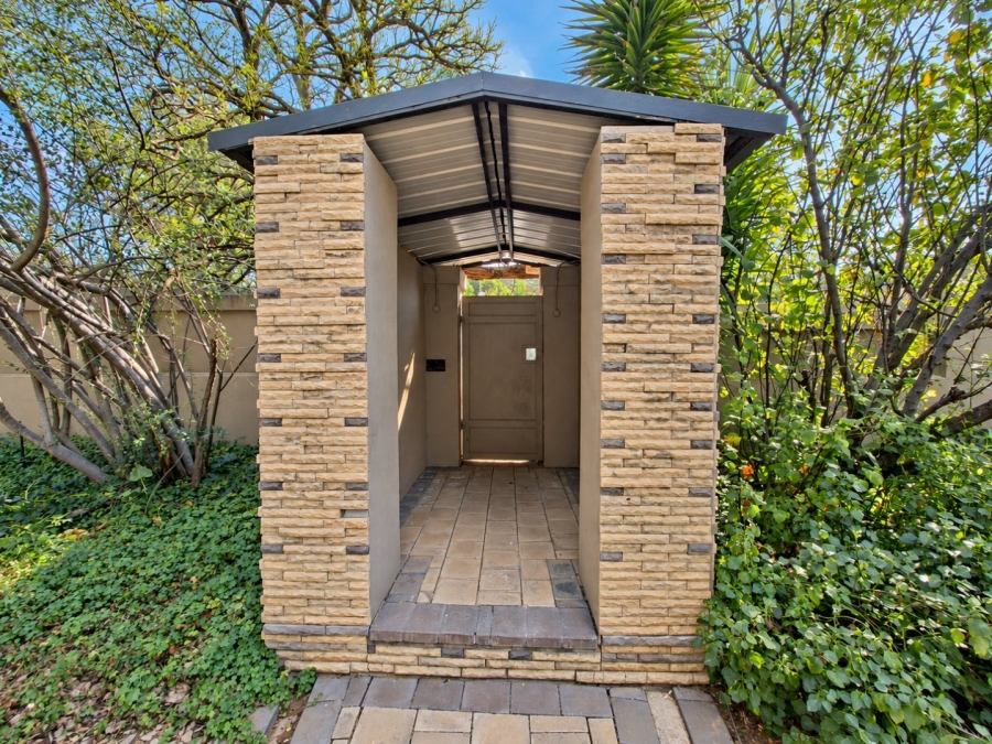 5 Bedroom Property for Sale in Waverley Free State